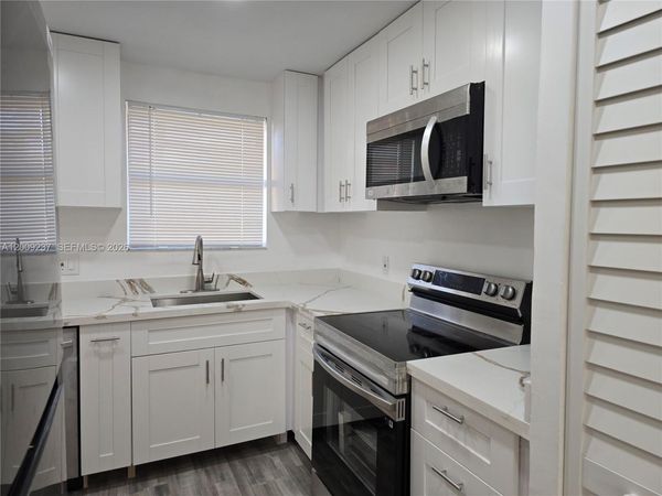 11477 NW 39th Ct , Unit 205-1, Coral Springs, FL 33065