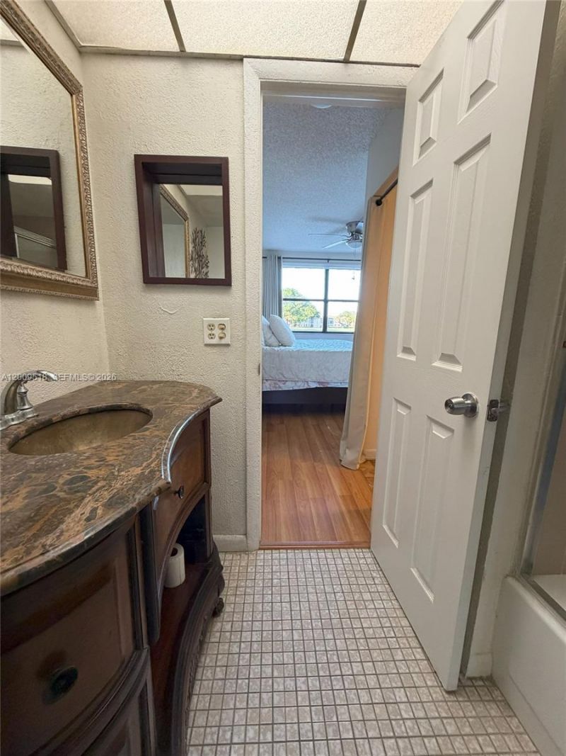 10467 Sunrise Lakes Blvd , Unit 205, Sunrise, FL 33322 Photo