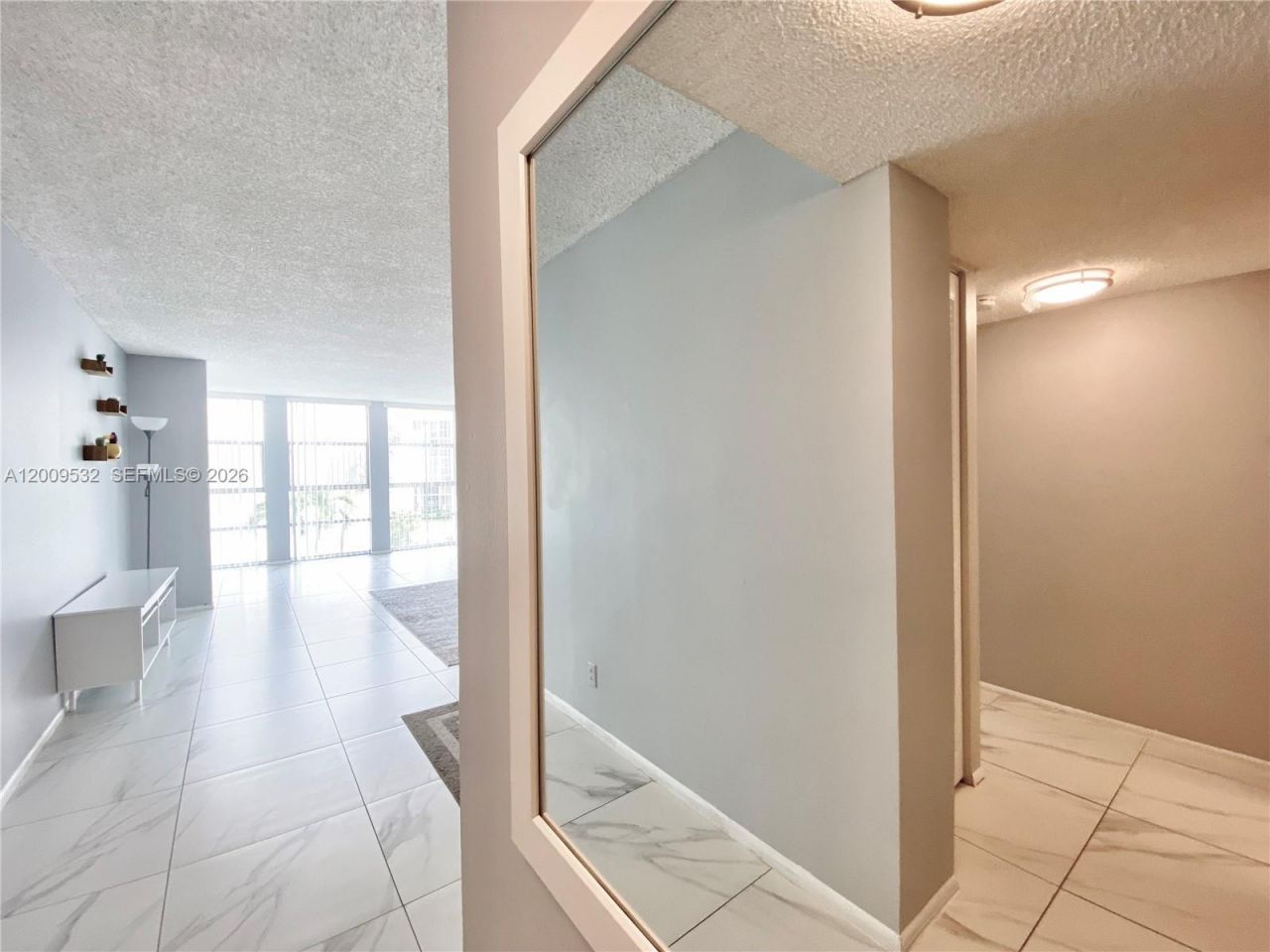 601 Three Islands Blvd , Unit 314, Hallandale Beach, FL 33009 Photo