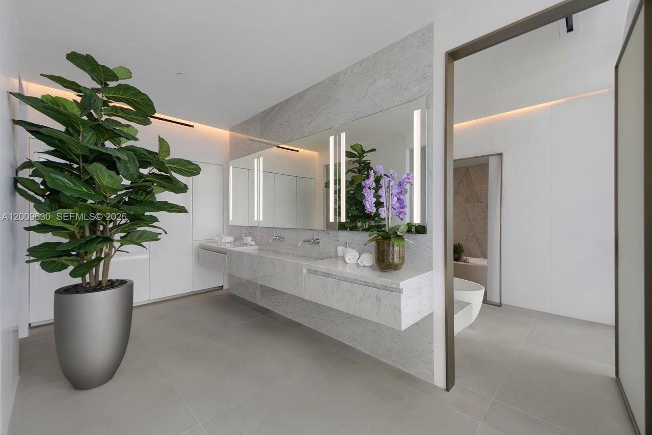 2000 S Ocean Dr, Unit PH1, Hallandale Beach, FL 33009 Photo