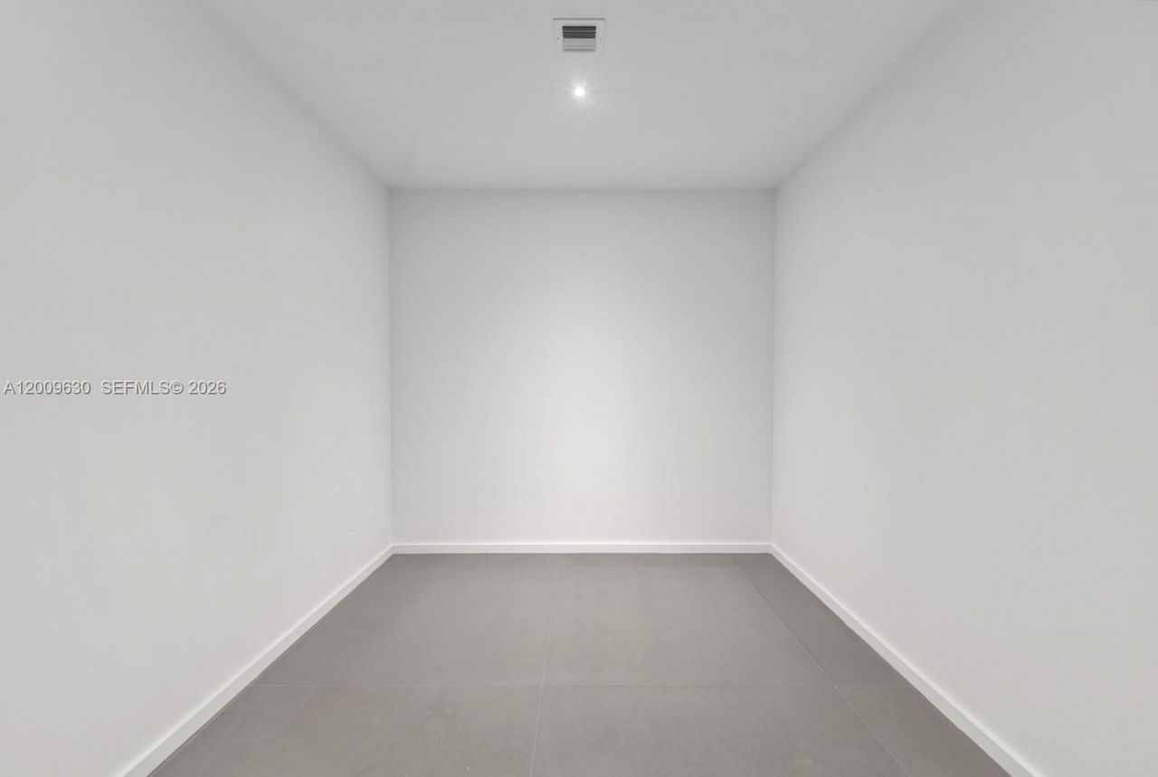 2000 S Ocean Dr, Unit PH1, Hallandale Beach, FL 33009 Photo