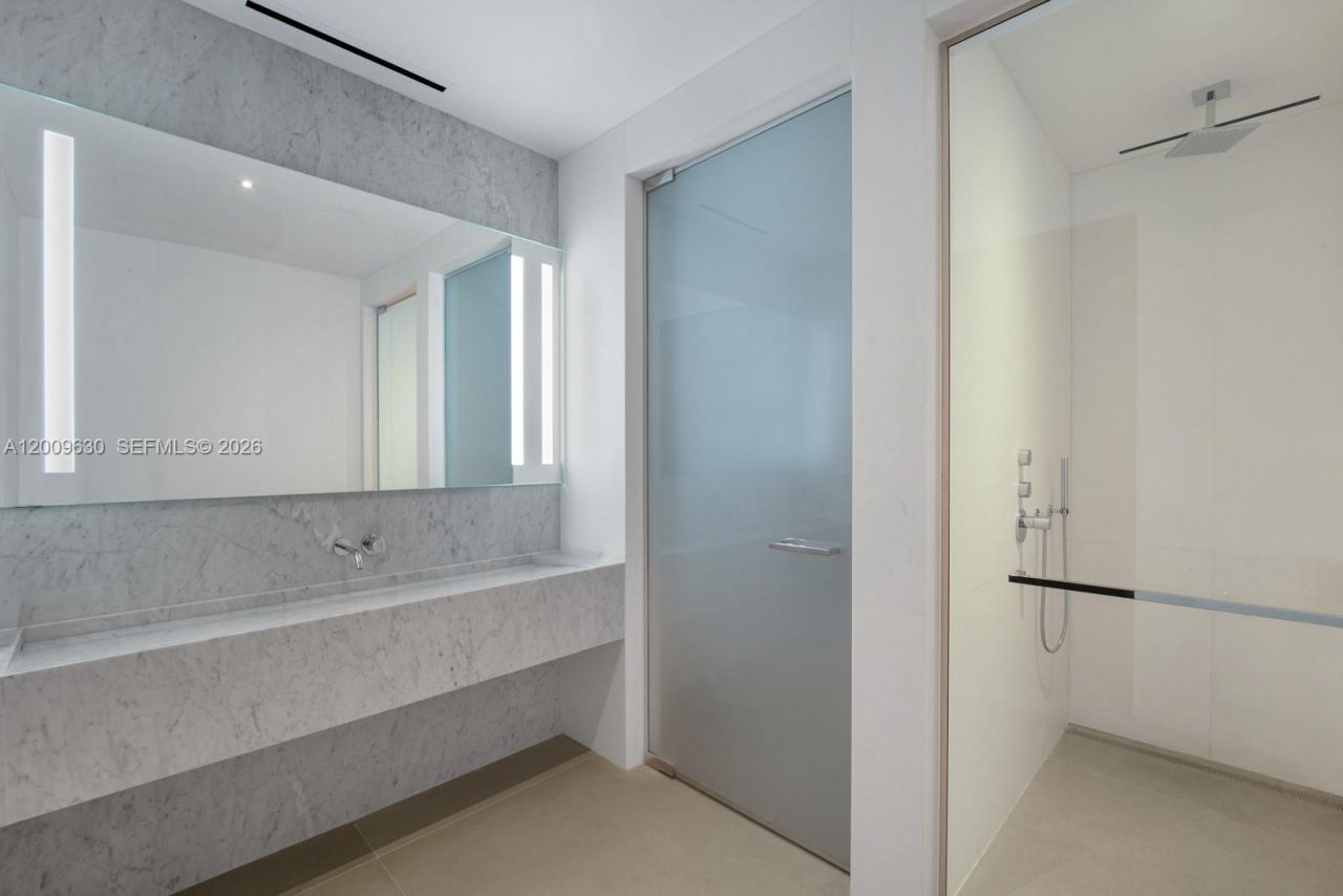 2000 S Ocean Dr, Unit PH1, Hallandale Beach, FL 33009 Photo