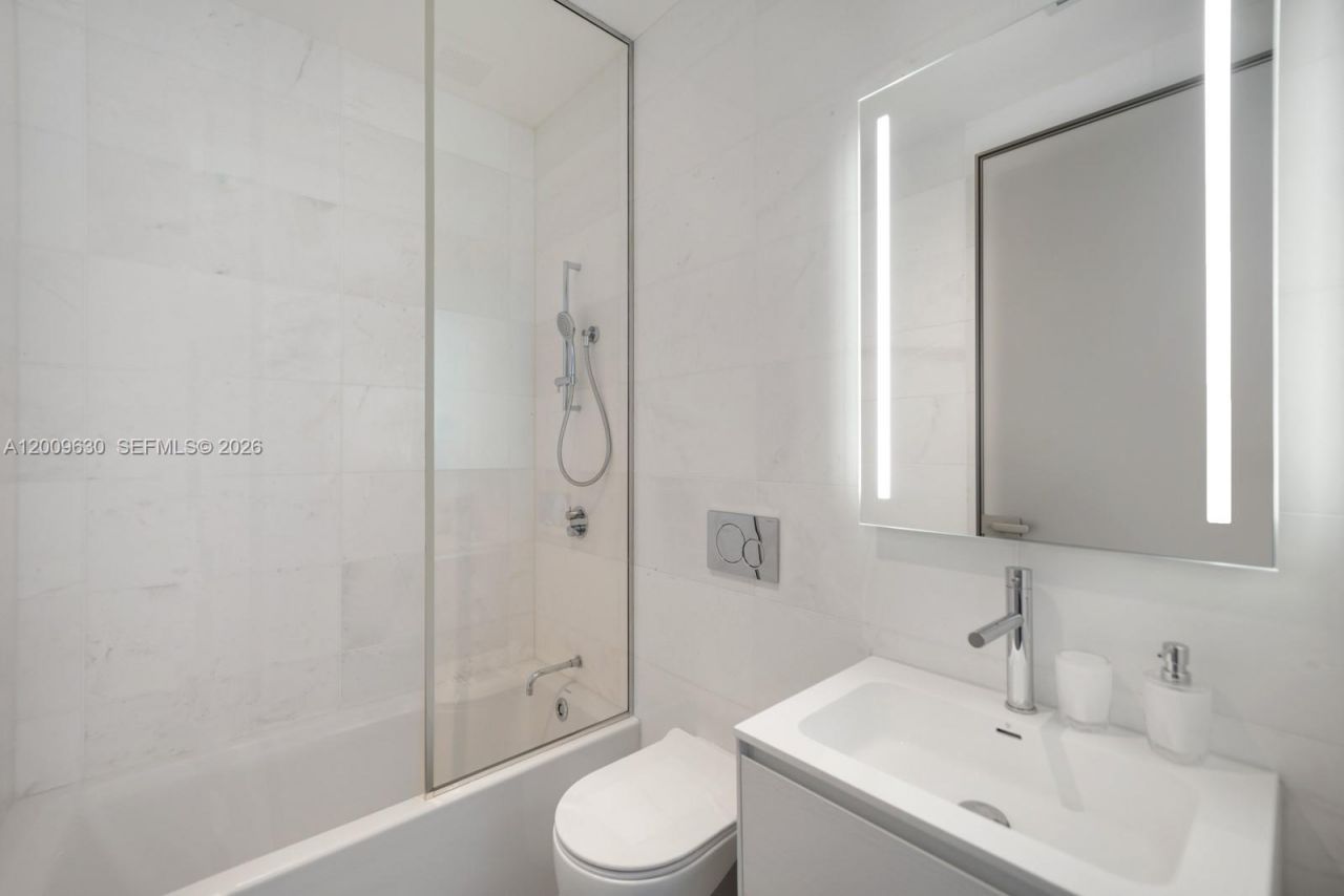 2000 S Ocean Dr, Unit PH1, Hallandale Beach, FL 33009 Photo