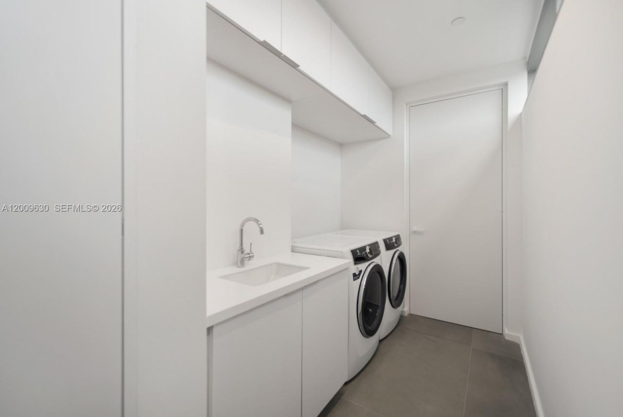 2000 S Ocean Dr, Unit PH1, Hallandale Beach, FL 33009 Photo