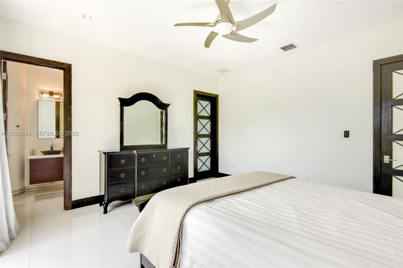 5801 Moss Ranch Rd, Pinecrest, FL 33156 Photo