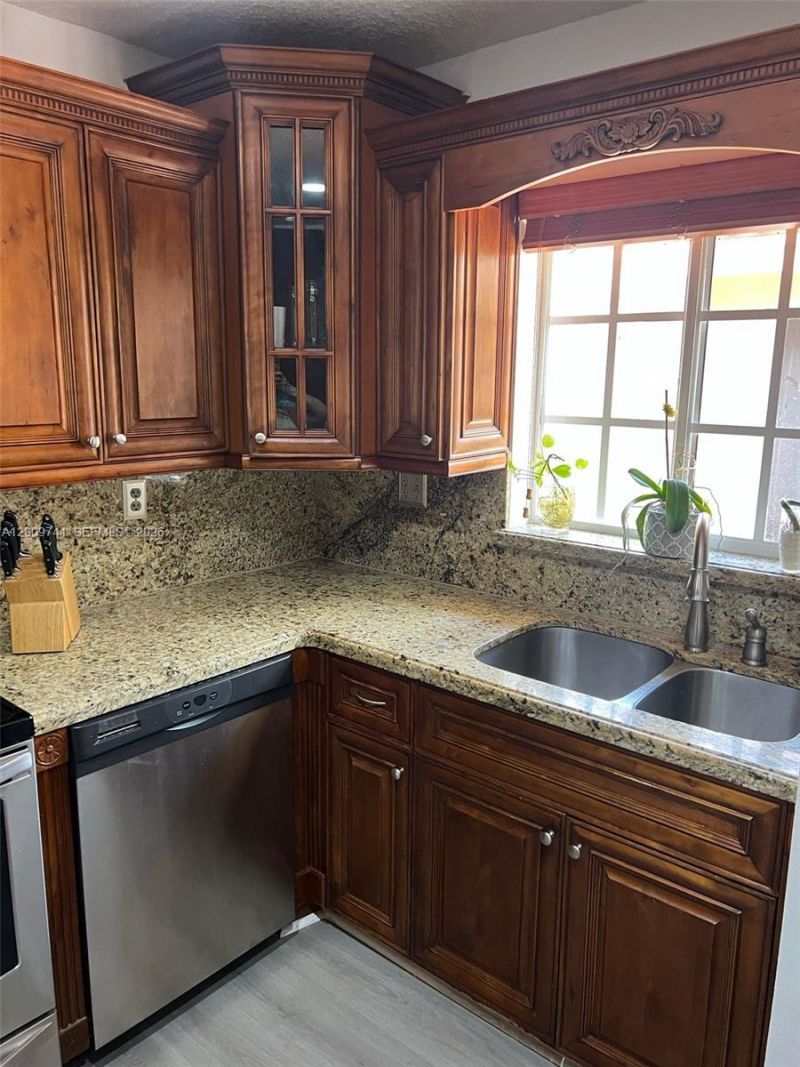 921 NW 133rd Ave, Miami, FL 33182 Photo