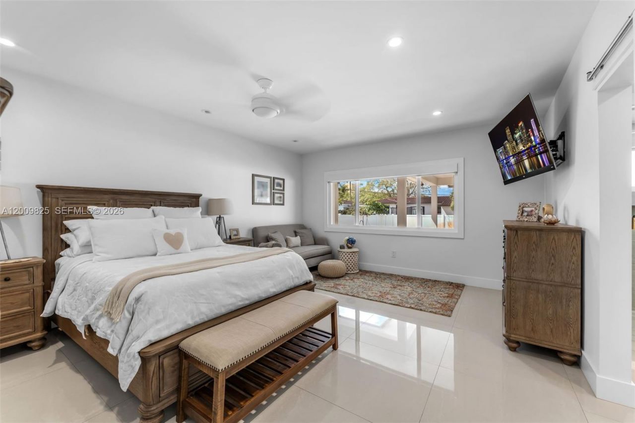 240 Lenape Dr, Miami Springs, FL 33166 Photo