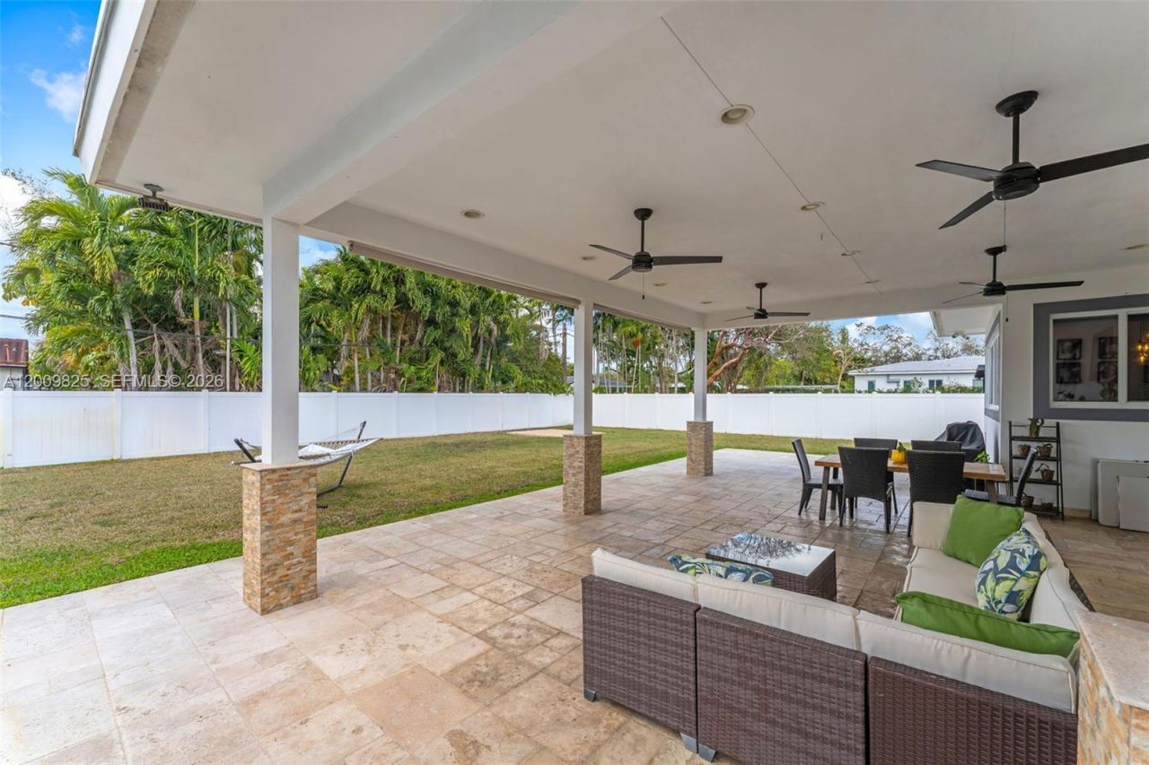 240 Lenape Dr, Miami Springs, FL 33166 Photo