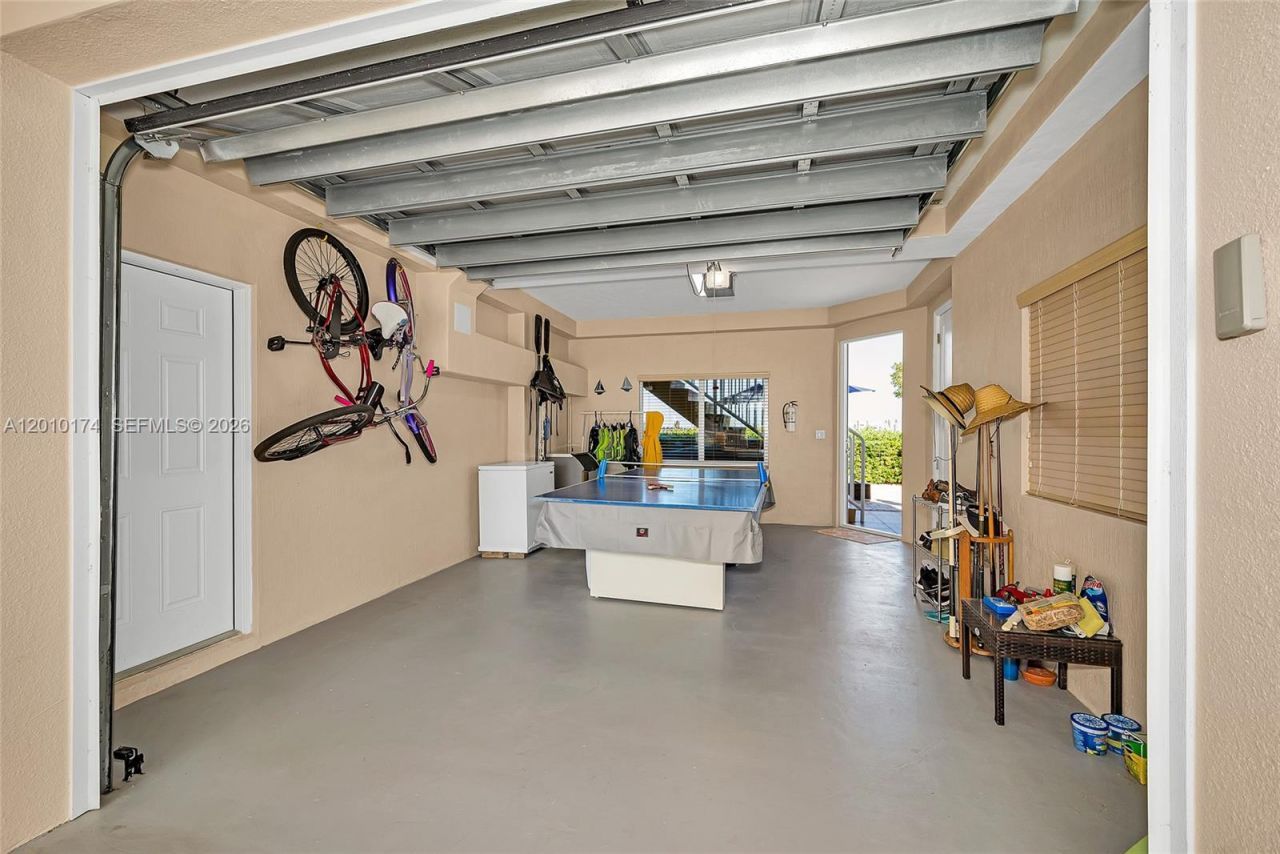 112 N Bounty Ln , Key Largo, FL 33037 Photo