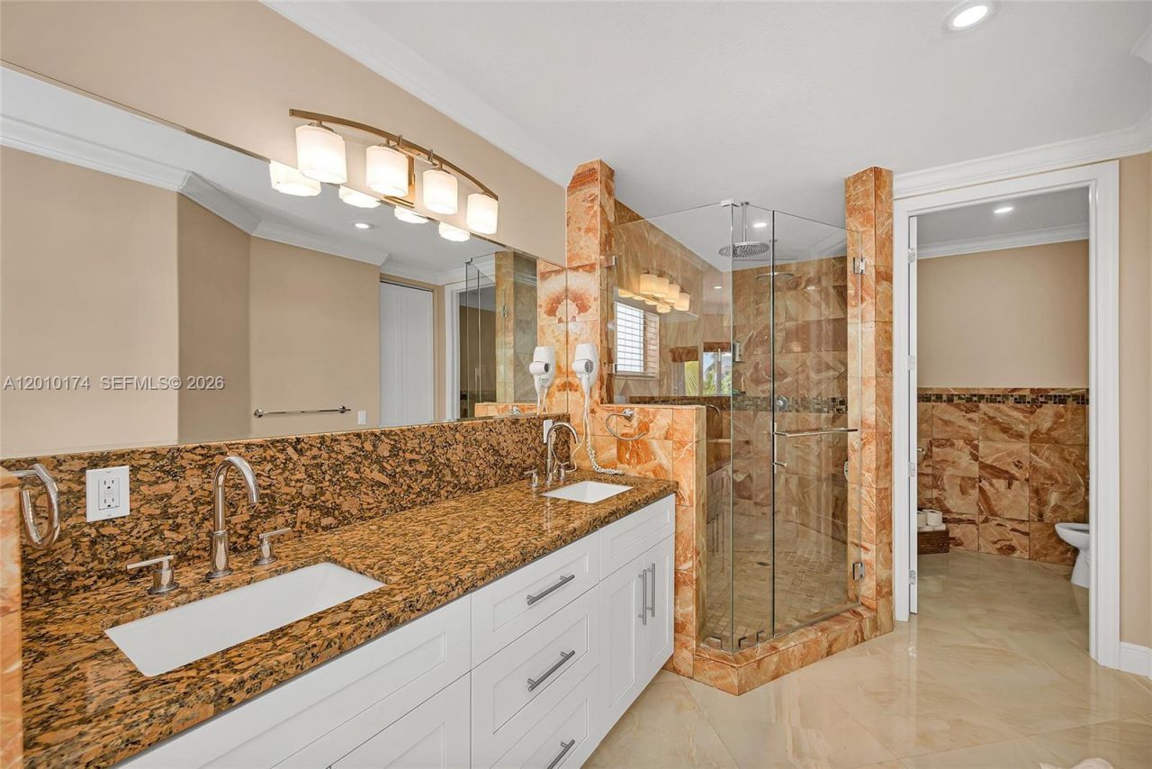 112 N Bounty Ln , Key Largo, FL 33037 Photo