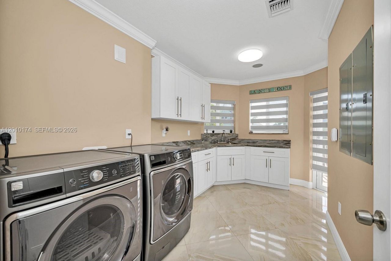 112 N Bounty Ln , Key Largo, FL 33037 Photo