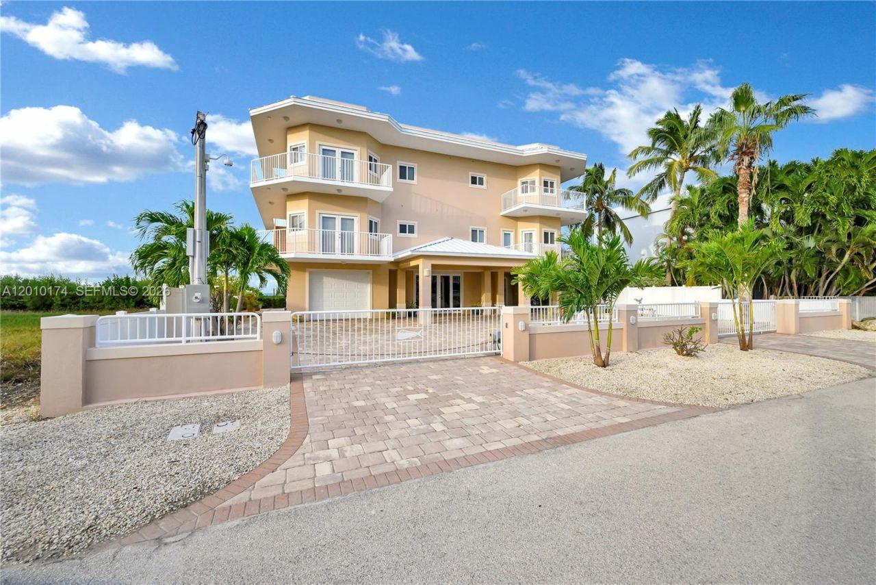 112 N Bounty Ln , Key Largo, FL 33037 Photo