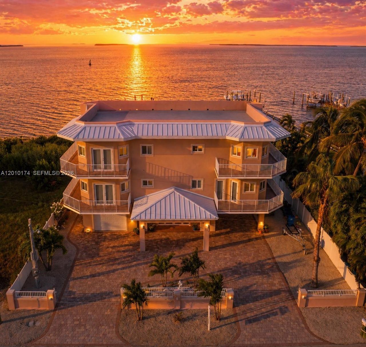 112 N Bounty Ln , Key Largo, FL 33037 Photo