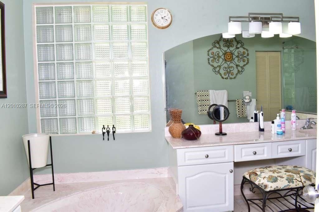 1231 SW 102nd Ave, Pembroke Pines, FL 33025 Photo