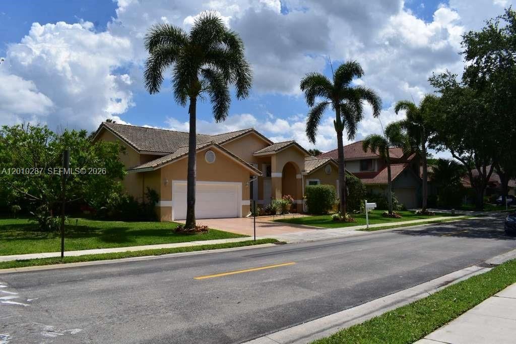 1231 SW 102nd Ave, Pembroke Pines, FL 33025 Photo