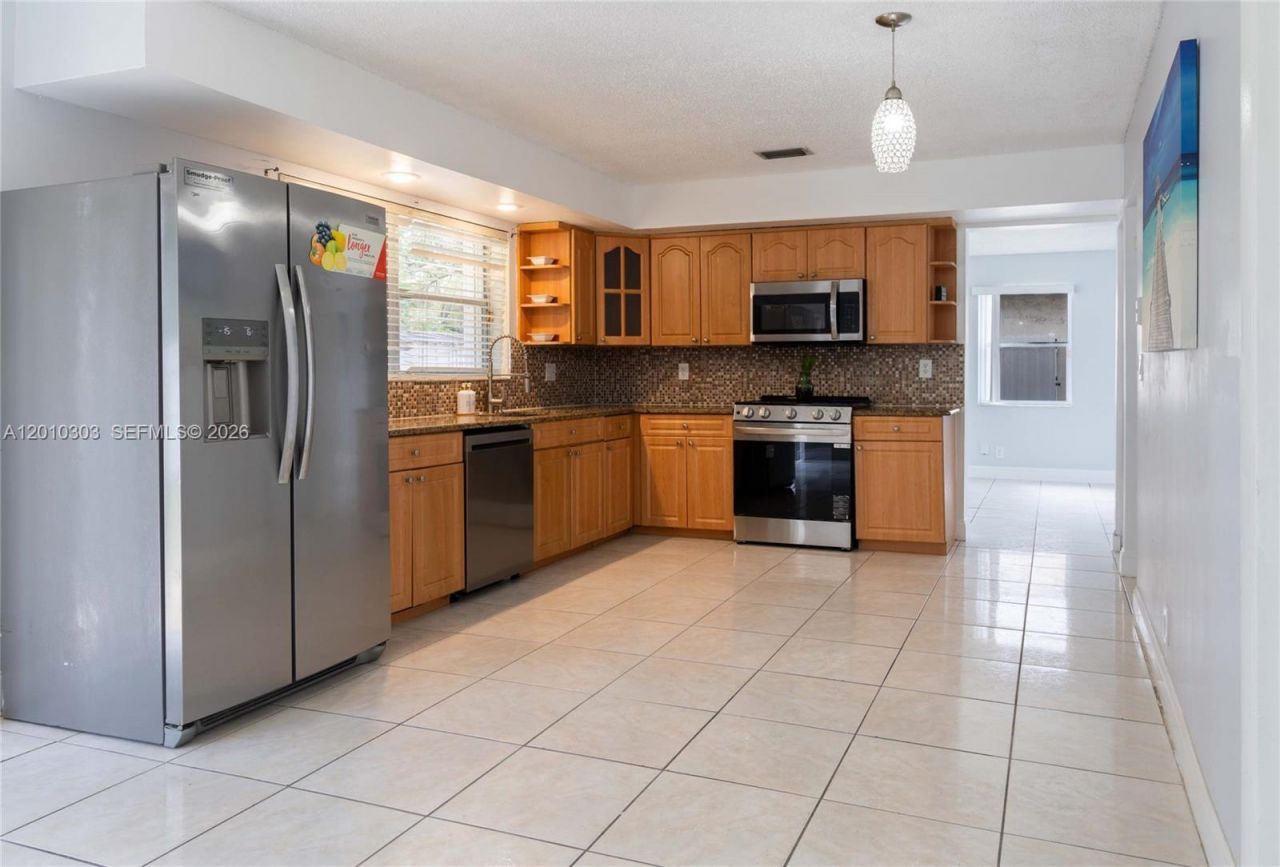 9470 Atlantic St , Miramar, FL 33025 Photo