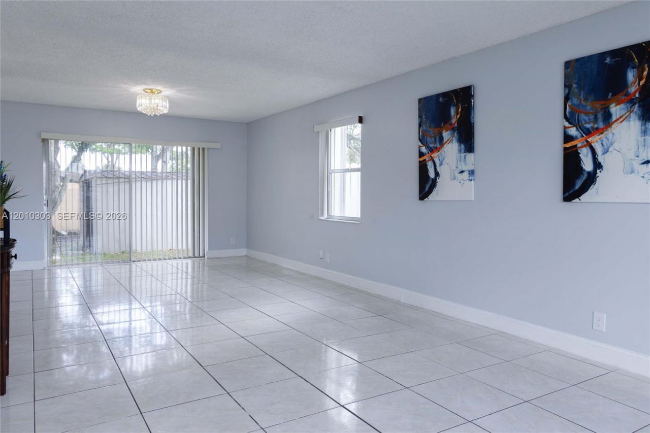 9470 Atlantic St , Miramar, FL 33025 Photo
