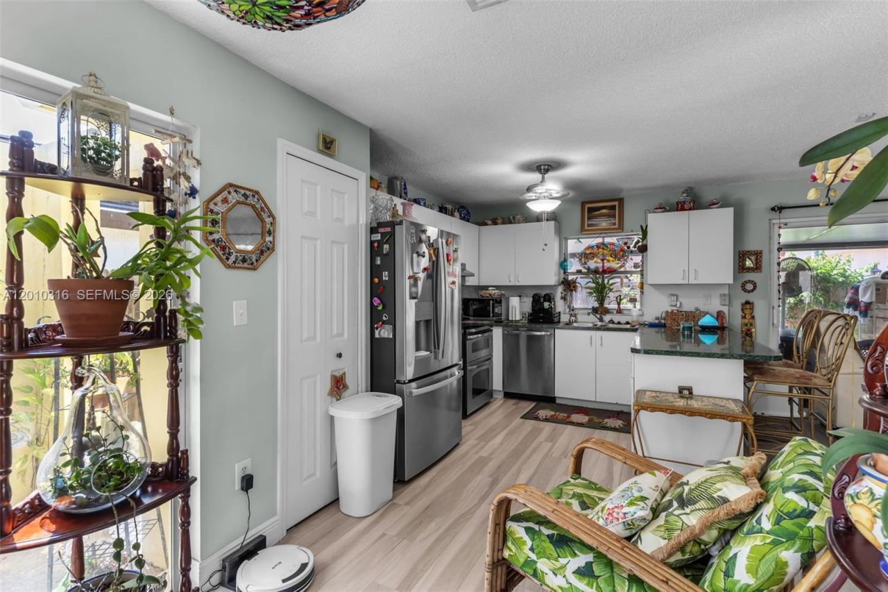 12304 NW 8th Ter, Miami, FL 33182 Photo