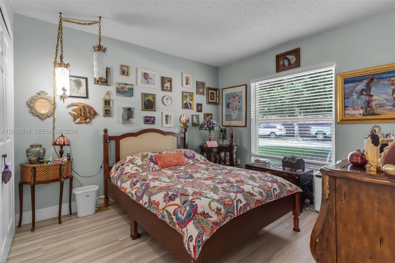 12304 NW 8th Ter, Miami, FL 33182 Photo