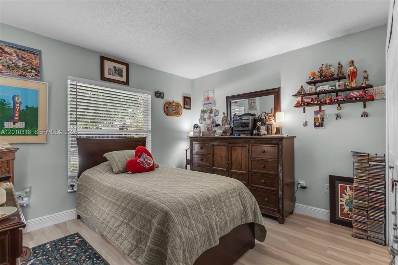 12304 NW 8th Ter, Miami, FL 33182 Photo