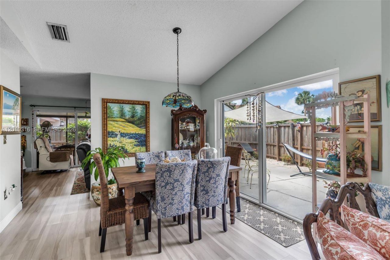 12304 NW 8th Ter, Miami, FL 33182 Photo
