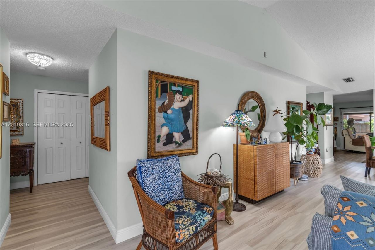 12304 NW 8th Ter, Miami, FL 33182 Photo