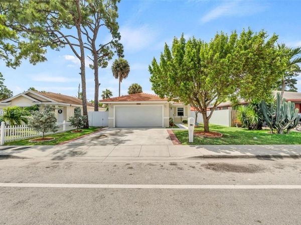2762 NW 9th Ct , Fort Lauderdale, FL 33311