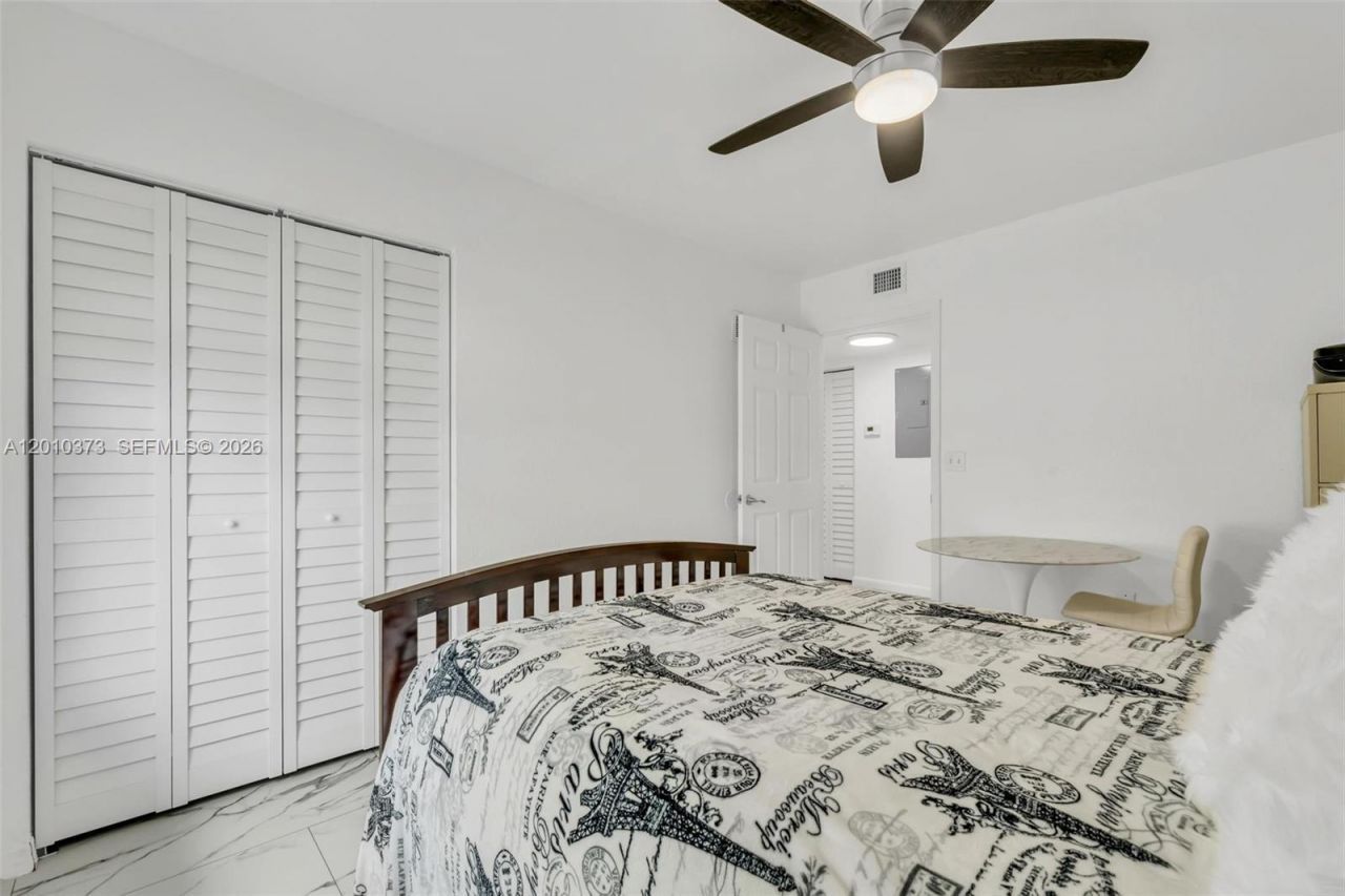 2762 NW 9th Ct, Fort Lauderdale, FL 33311 Photo