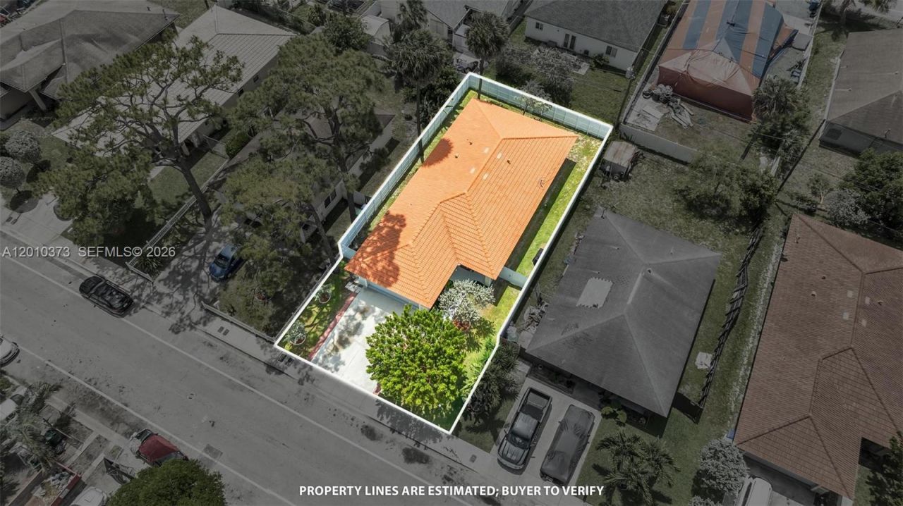 2762 NW 9th Ct, Fort Lauderdale, FL 33311 Photo