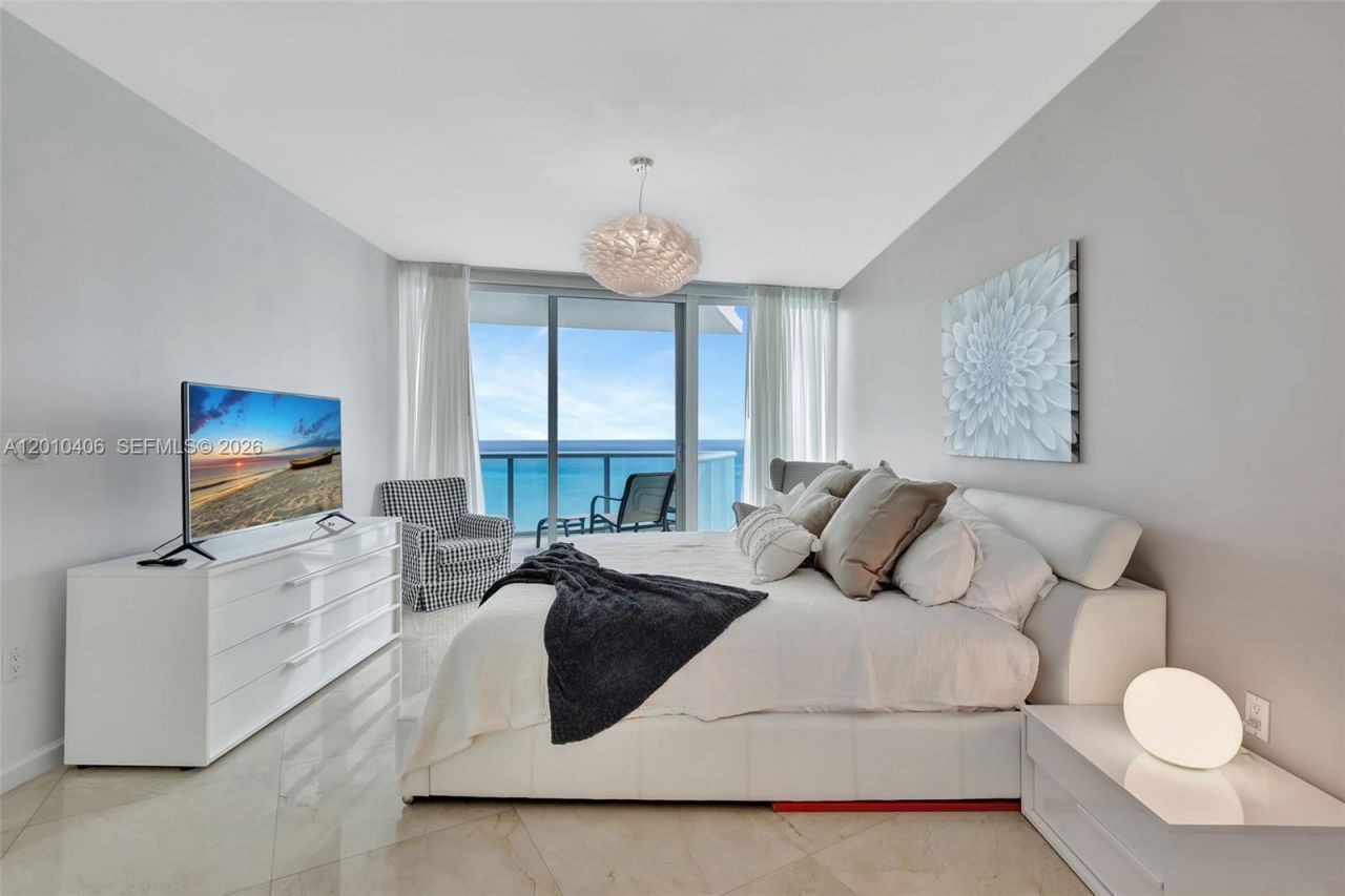 17001 Collins Ave, Unit 3702, Sunny Isles Beach, FL 33160 Photo