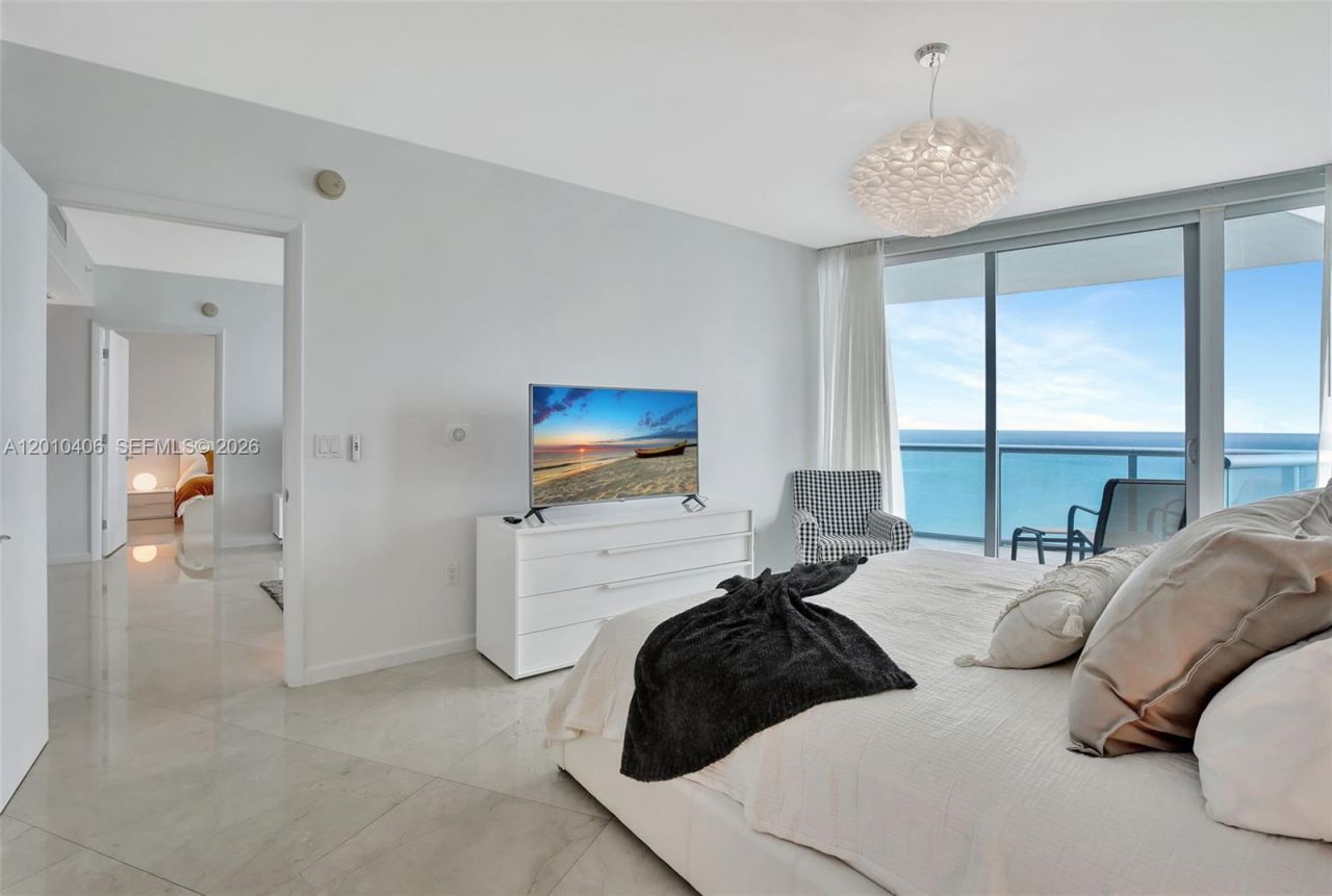 17001 Collins Ave, Unit 3702, Sunny Isles Beach, FL 33160 Photo