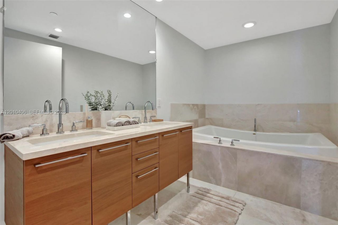 17001 Collins Ave, Unit 3702, Sunny Isles Beach, FL 33160 Photo