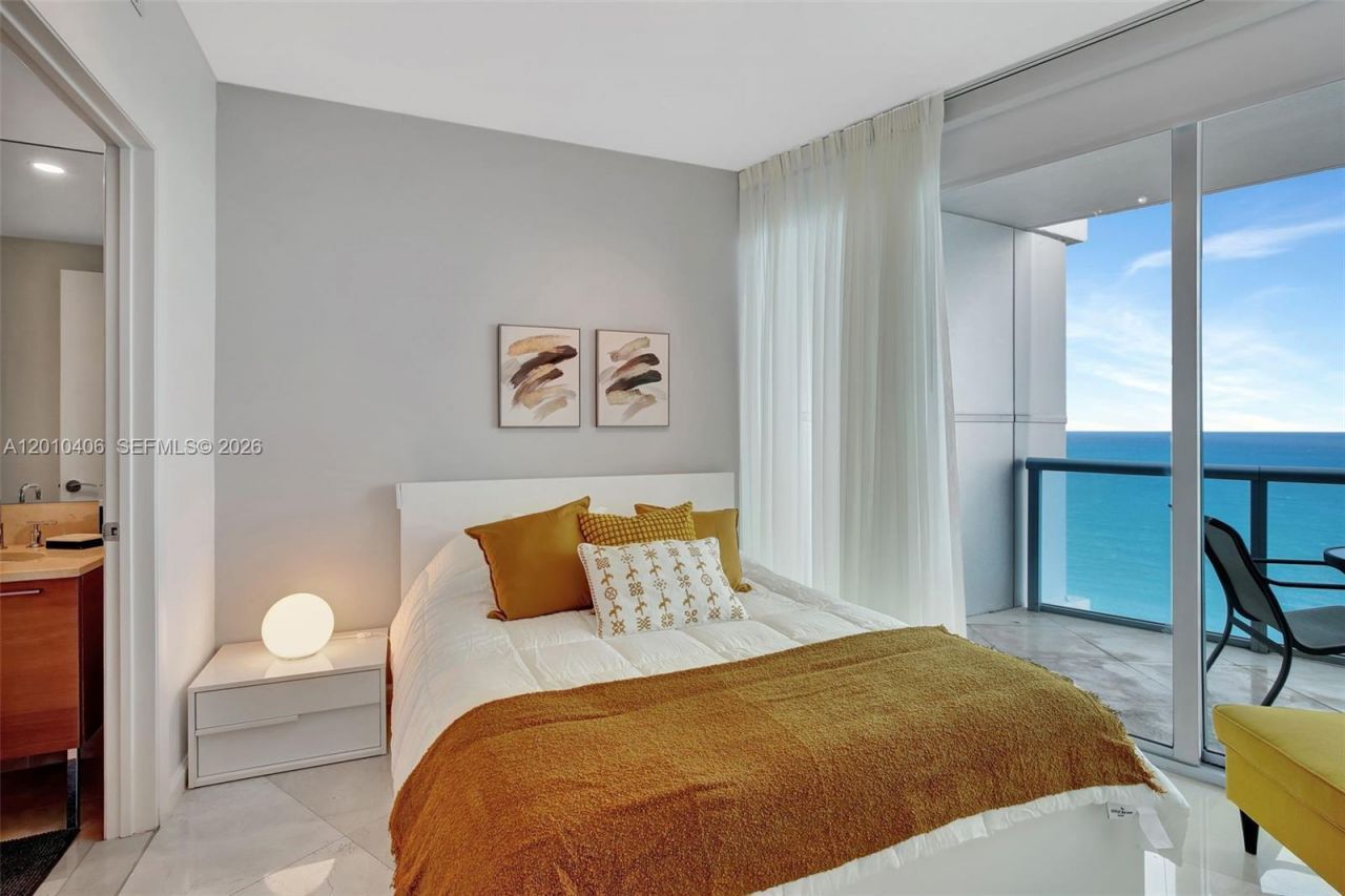 17001 Collins Ave, Unit 3702, Sunny Isles Beach, FL 33160 Photo