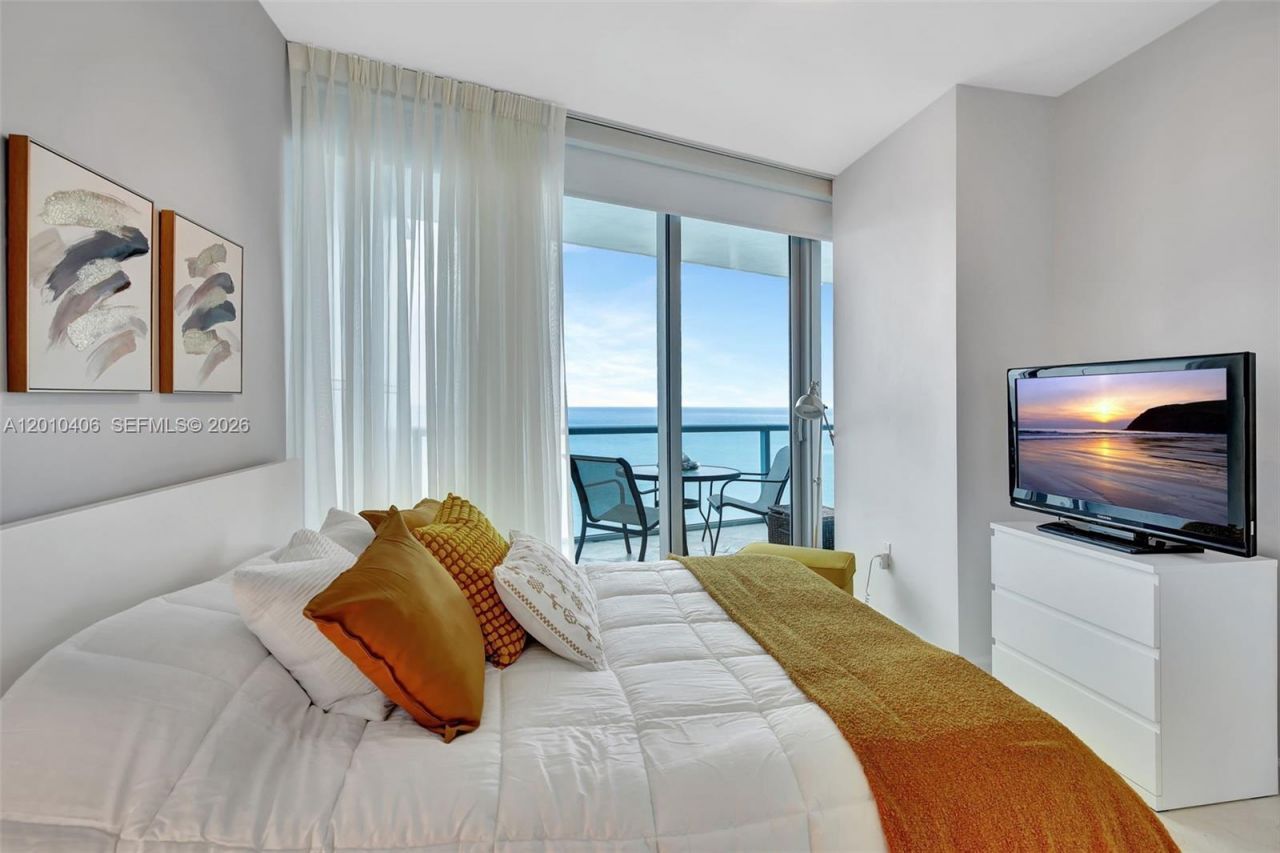 17001 Collins Ave, Unit 3702, Sunny Isles Beach, FL 33160 Photo