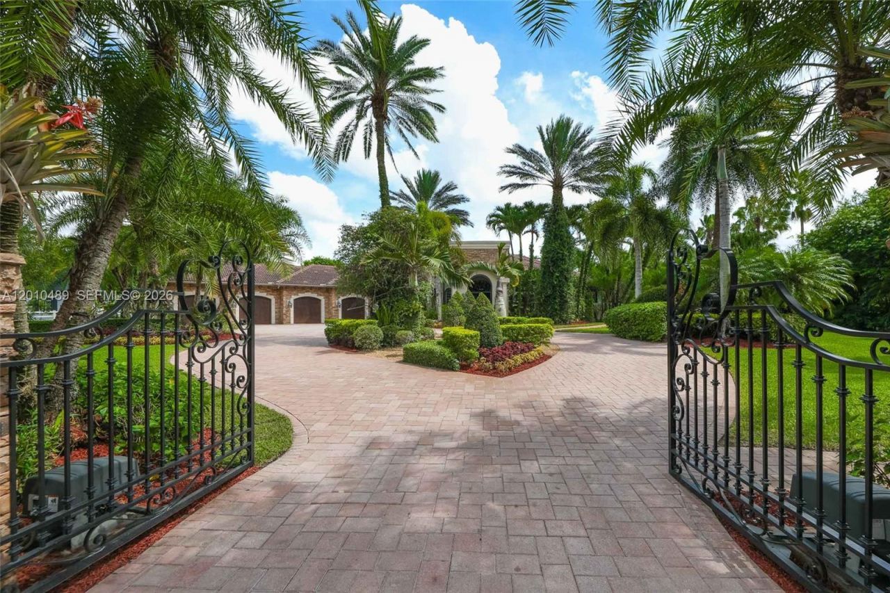 16740 Berkshire Ct, Southwest Ranches, FL 33331 Photo