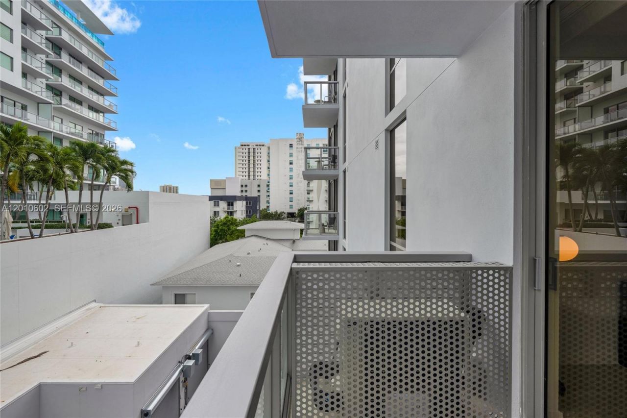 1611 SW 2nd Ave , Unit 414, Miami, FL 33129 Photo