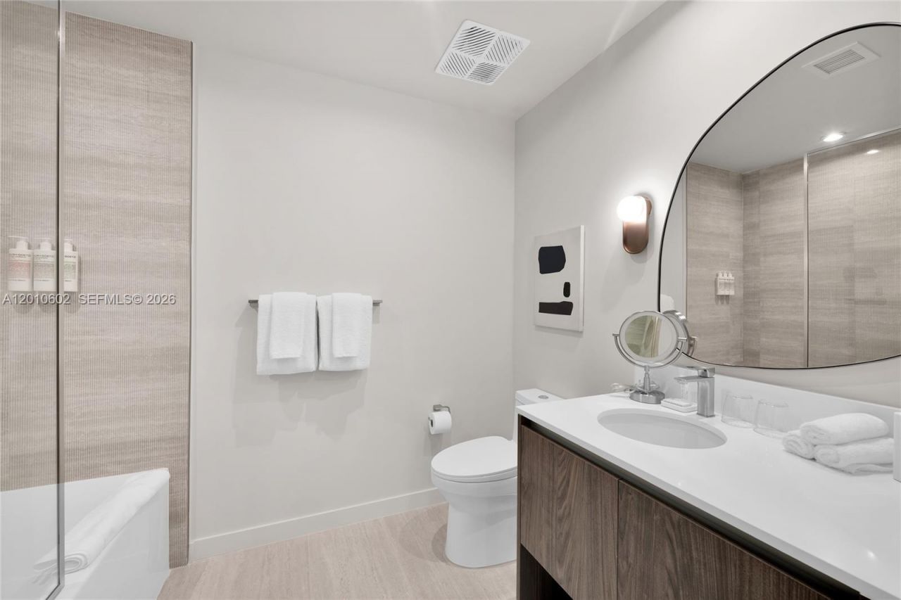 1611 SW 2nd Ave , Unit 414, Miami, FL 33129 Photo