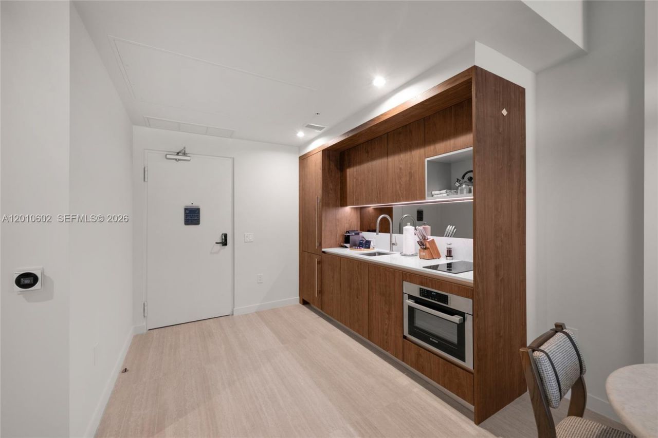 1611 SW 2nd Ave , Unit 414, Miami, FL 33129 Photo