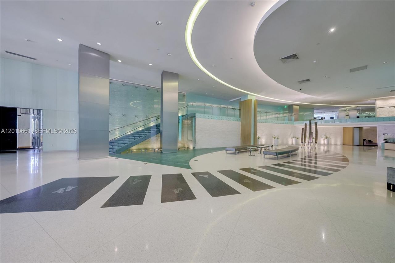 92 SW 3rd St , Unit 5202, Miami, FL 33130 Photo