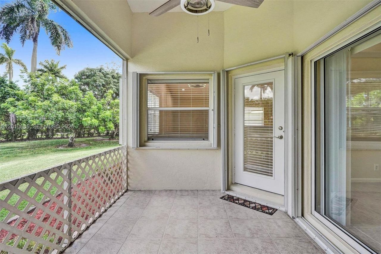 10219 NW 48th Mnr, Coral Springs, FL 33076 Photo