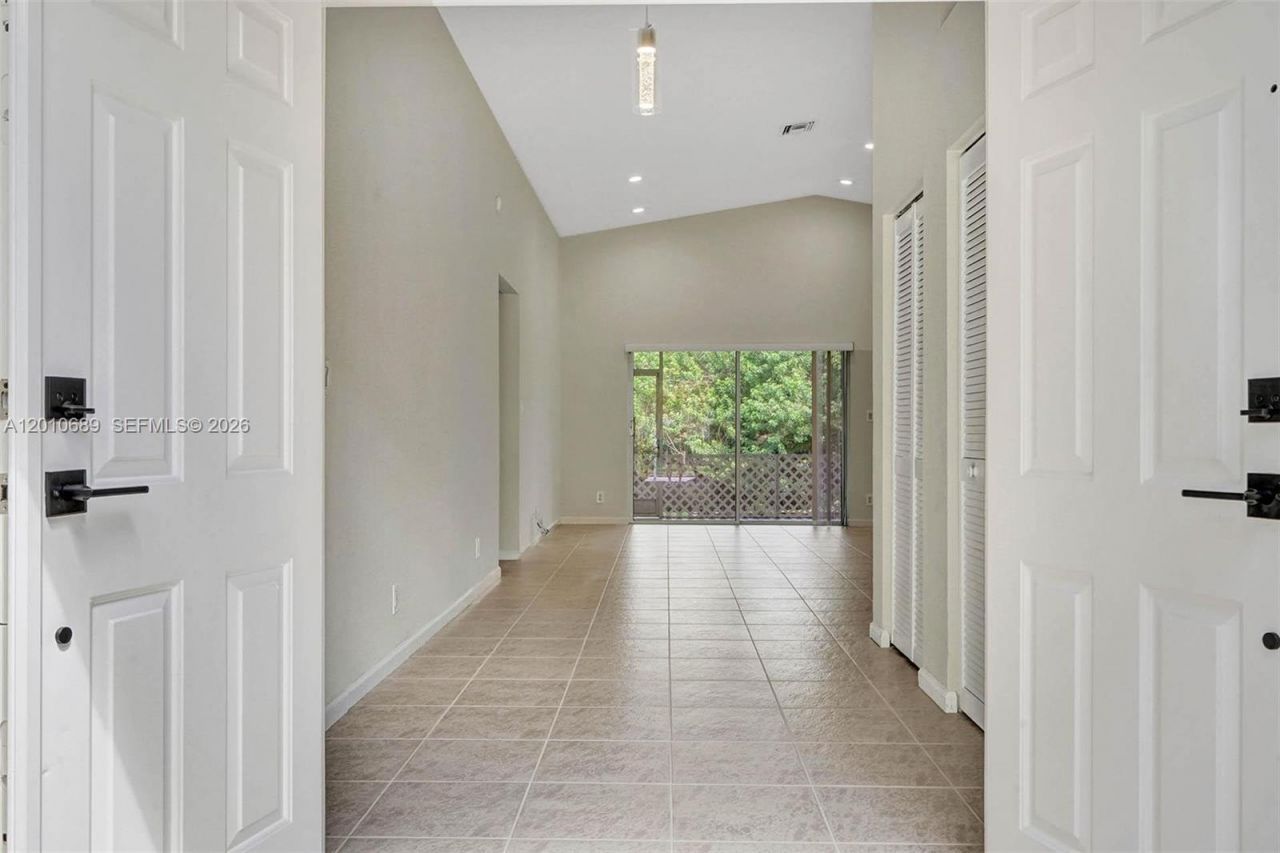 10219 NW 48th Mnr, Coral Springs, FL 33076 Photo