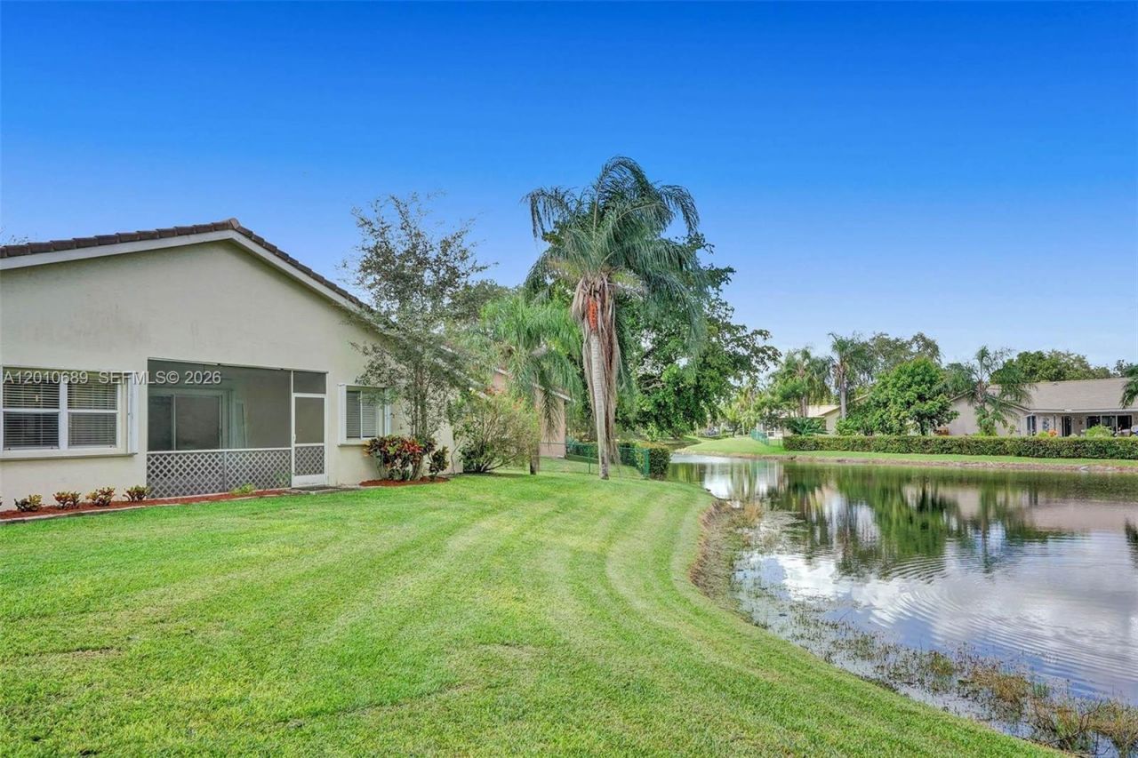 10219 NW 48th Mnr, Coral Springs, FL 33076 Photo