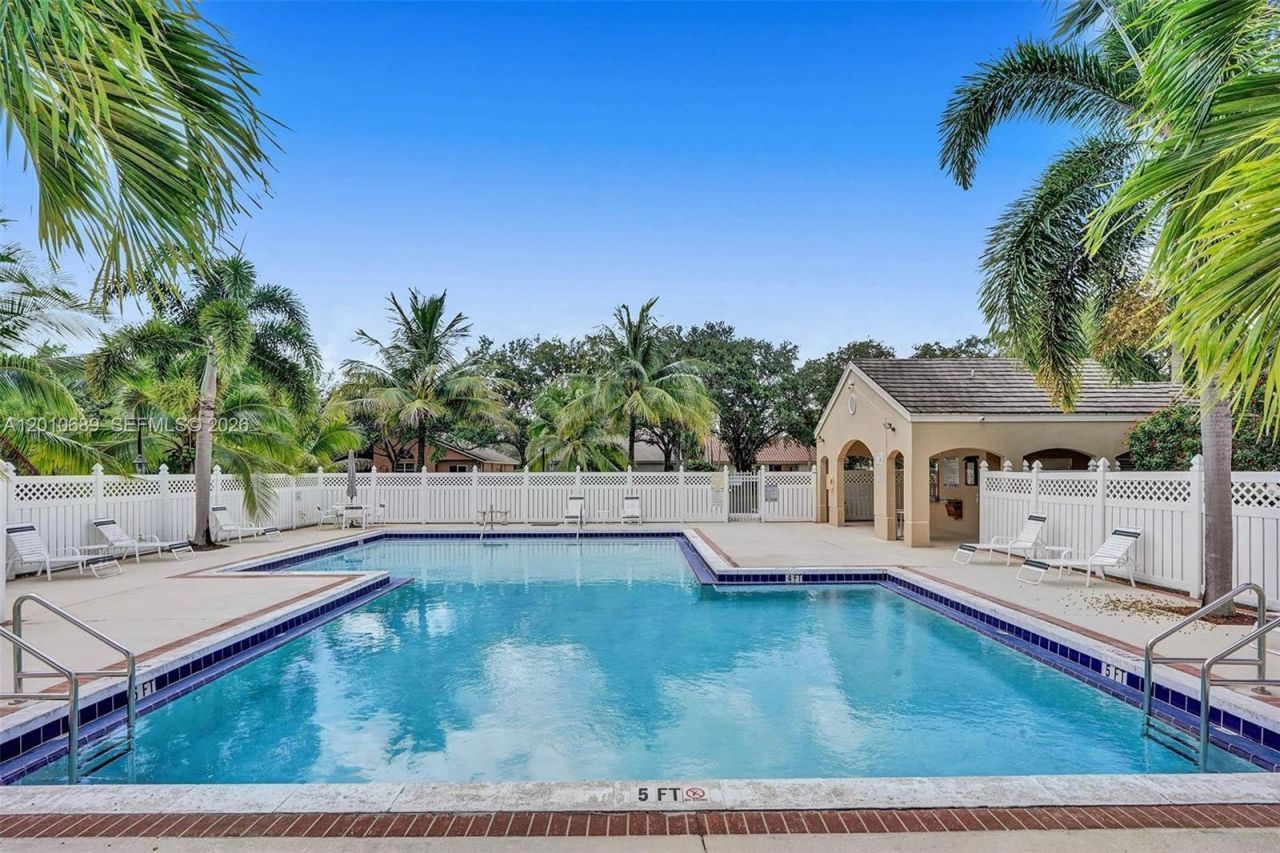 10219 NW 48th Mnr, Coral Springs, FL 33076 Photo