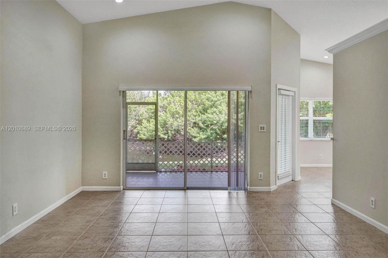 10219 NW 48th Mnr, Coral Springs, FL 33076 Photo