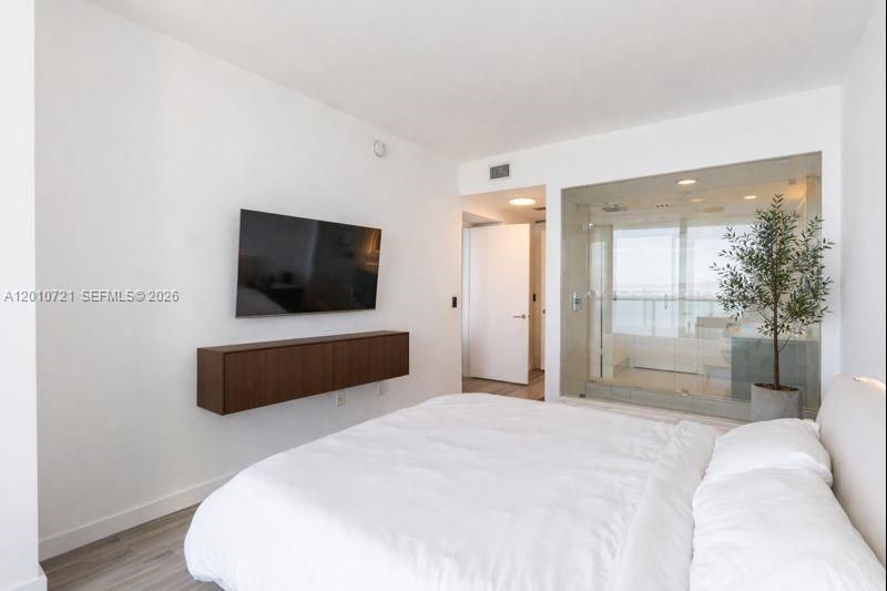 460 NE 28th St, Unit 3402, Miami, FL 33137 Photo
