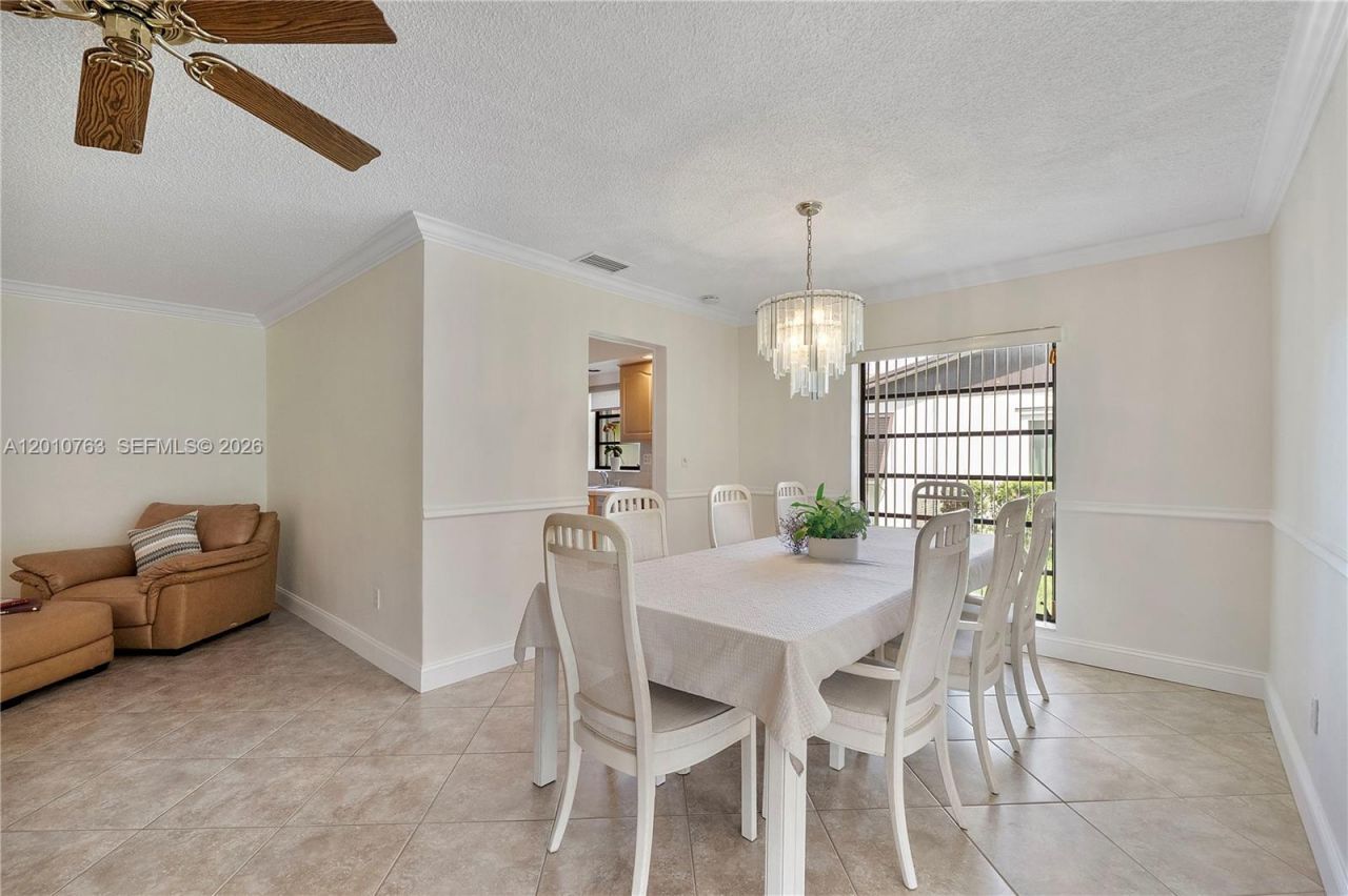 18535 SW 90th Ct, Cutler Bay, FL 33157 Photo