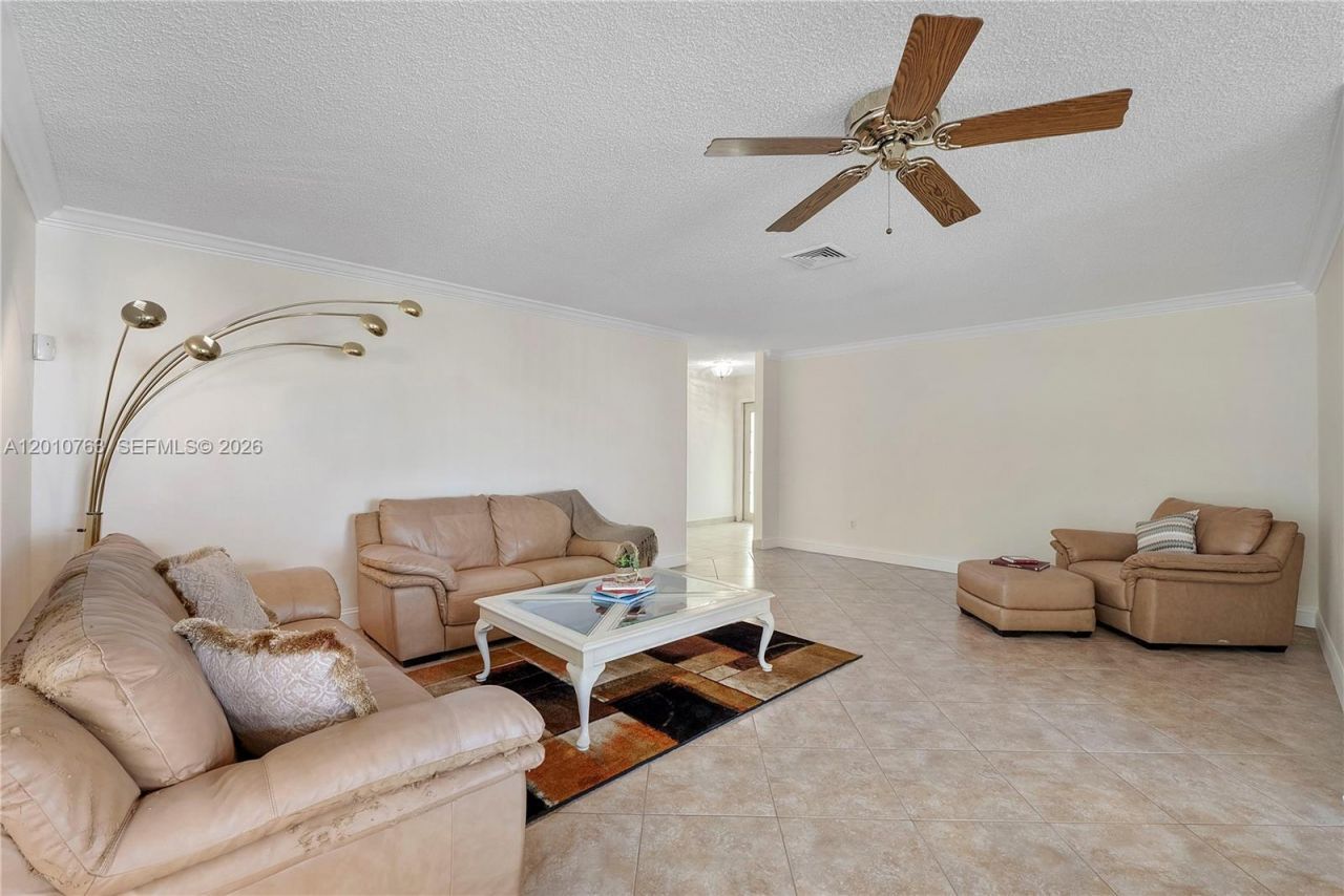 18535 SW 90th Ct, Cutler Bay, FL 33157 Photo