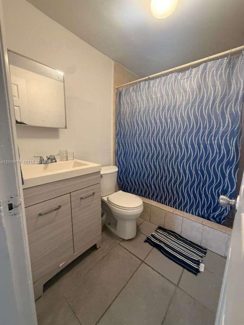 718 SW 11th Ave , Unit 5, Miami, FL 33130 Photo