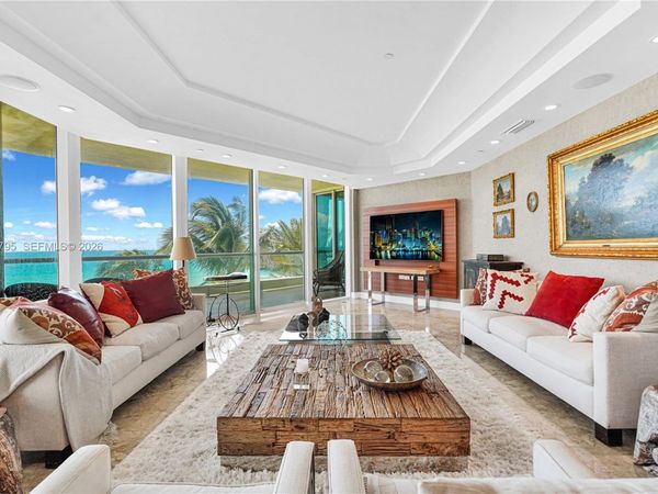 16051 Collins Ave , Unit 504, Sunny Isles Beach, FL 33160