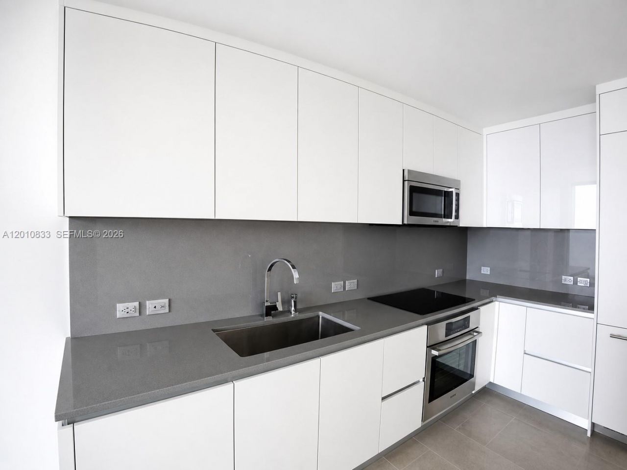 88 SW 7th St , Unit 2206, Miami, FL 33130 Photo